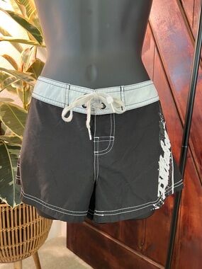 Women's board shorts